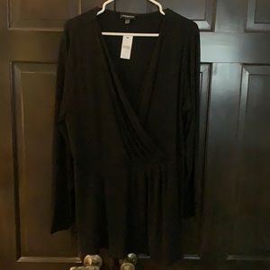 NWT long sleeved top size18/20 v neck